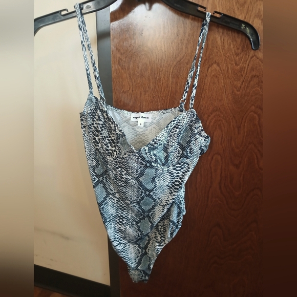 NWOT/ SUPERDOWN 'SARA' snakeskin bodysuit - Picture 1 of 6